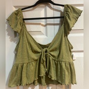 NWT American Eagle green cropped ruffle tank top